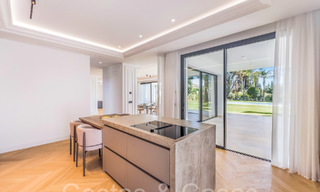 Villas modernes de style avant-gardiste à vendre sur le prestigieux Golden Mile de Marbella 69665 