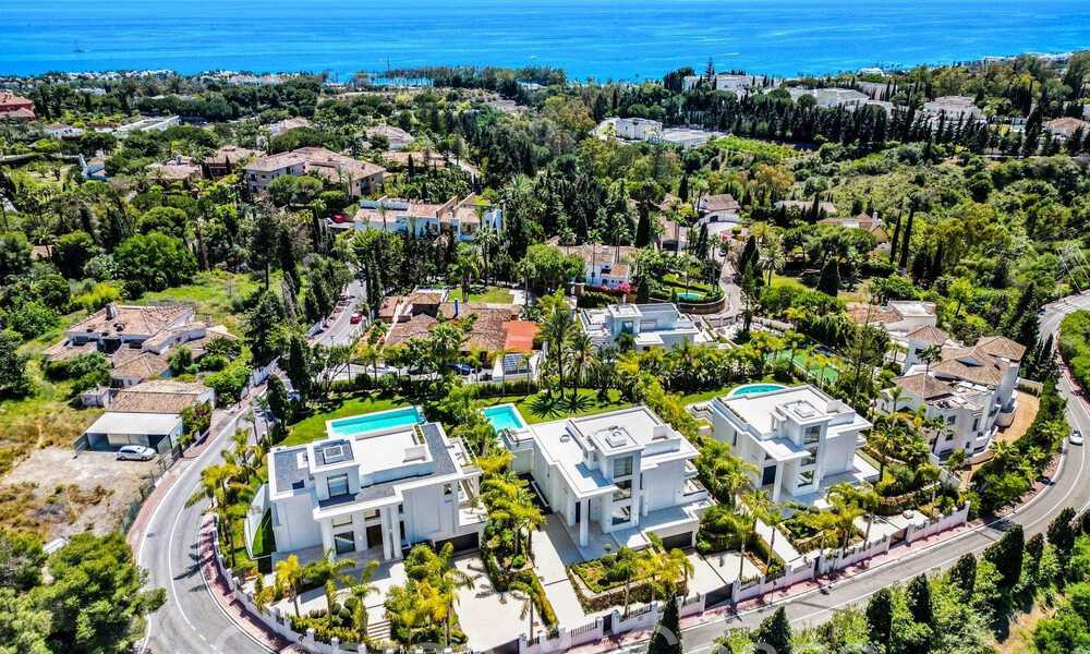 Villas modernes de style avant-gardiste à vendre sur le prestigieux Golden Mile de Marbella 69669