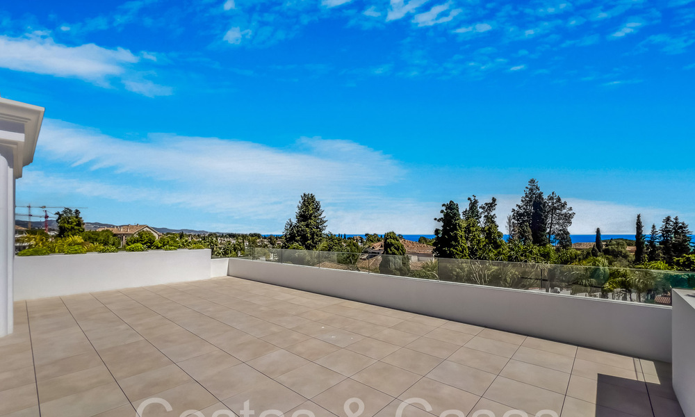 Villas modernes de style avant-gardiste à vendre sur le prestigieux Golden Mile de Marbella 69702