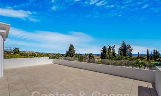 Villas modernes de style avant-gardiste à vendre sur le prestigieux Golden Mile de Marbella 69702 