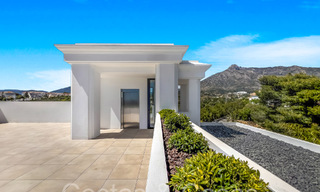 Villas modernes de style avant-gardiste à vendre sur le prestigieux Golden Mile de Marbella 69704 