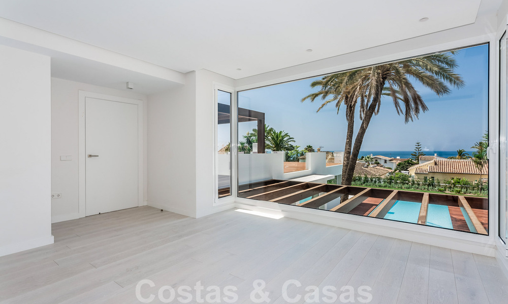 Villa moderne avec vue sur la mer à deux pas des belles plages à vendre à Marbella Est 36482