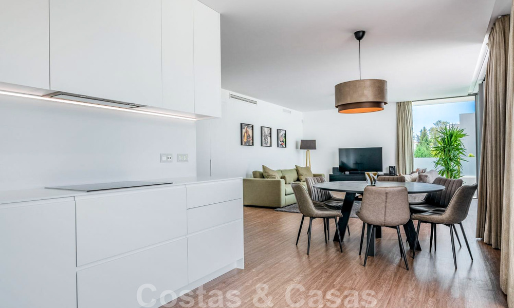 Prêt à emménager, penthouse moderne et design à vendre avec 3 chambres dans une station balnéaire de luxe à Marbella - Estepona 36728