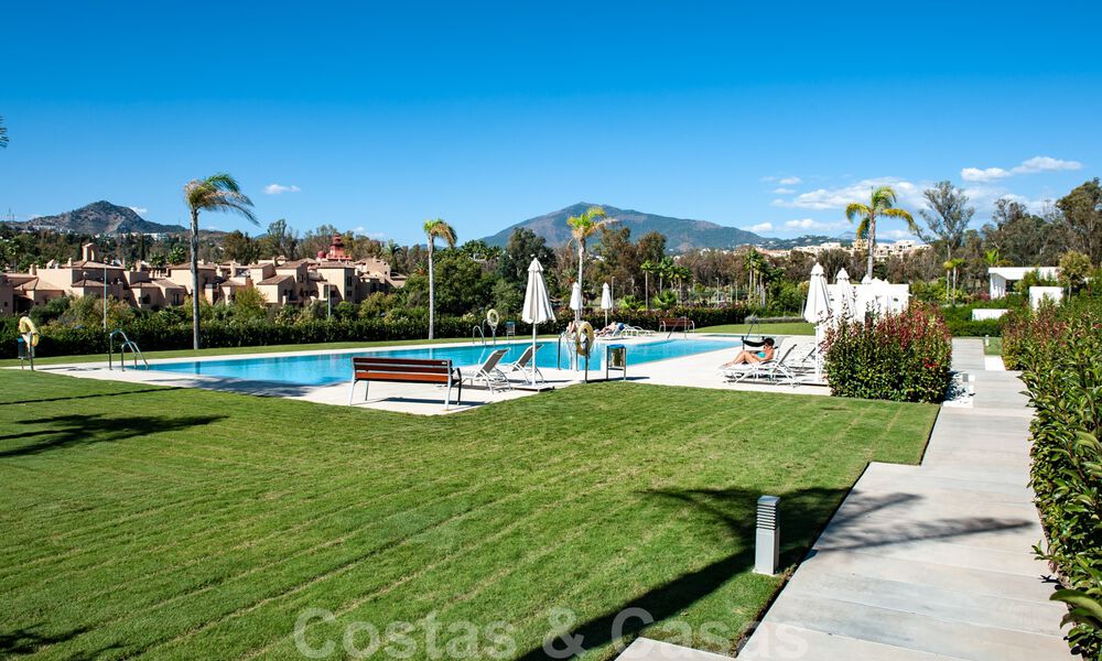 Prêt à emménager, spacieux penthouse au design moderne à vendre dans une résidence de luxe à Marbella - Estepona 36991