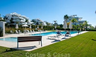 Prêt à emménager, spacieux penthouse au design moderne à vendre dans une résidence de luxe à Marbella - Estepona 36992 