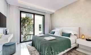 Appartement de luxe moderne et élégant, en première ligne de plage à vendre sur le nouveau Golden Mile, entre Marbella et Estepona 36936 