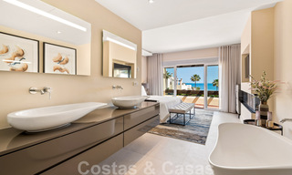 Penthouse contemporain rénové en première ligne de plage à vendre avec 4 chambres et une vue imprenable sur la nouvelle Golden Mile entre Marbella et Estepona 36917 