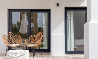 Villa à vendre entièrement rénovée dans un style méditerranéen contemporain sur le Golden Mile à Marbella 37371 