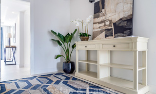 Villa à vendre entièrement rénovée dans un style méditerranéen contemporain sur le Golden Mile à Marbella 37374 