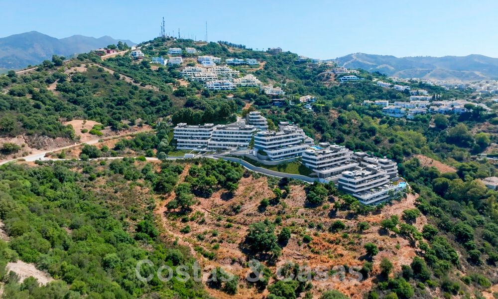 Nouveau projet de design contemporain comprenant des appartements de luxe à vendre avec une vue imprenable sur la mer à East Marbella 47654