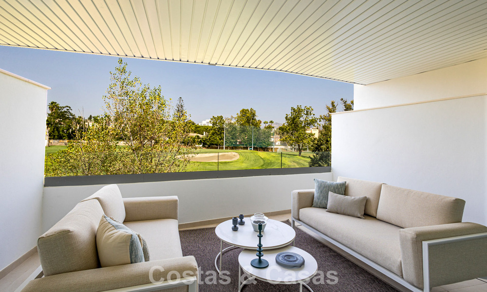 Première ligne de Golf, appartements modernes et luxueux à vendre, à distance de marche des commodités de Guadalmina et San Pedro à Marbella 806673