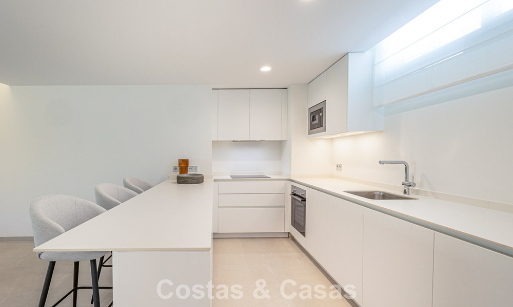 Première ligne de Golf, appartements modernes et luxueux à vendre, à distance de marche des commodités de Guadalmina et San Pedro à Marbella 806678