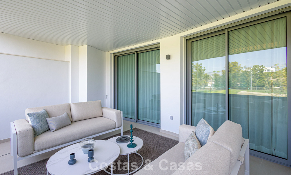 Première ligne de Golf, appartements modernes et luxueux à vendre, à distance de marche des commodités de Guadalmina et San Pedro à Marbella 806682