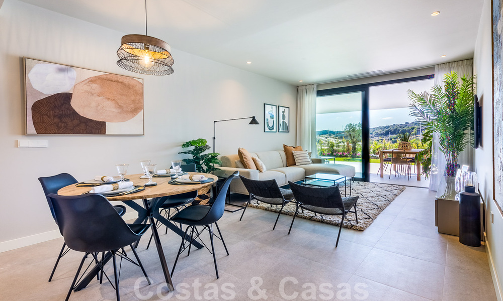 Nouvelle promotion d'appartements de luxe à vendre offrant des vues panoramiques sur la mer et un terrain de golf à Estepona 37411