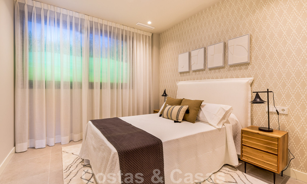 Nouvelle promotion d'appartements de luxe à vendre offrant des vues panoramiques sur la mer et un terrain de golf à Estepona 37429