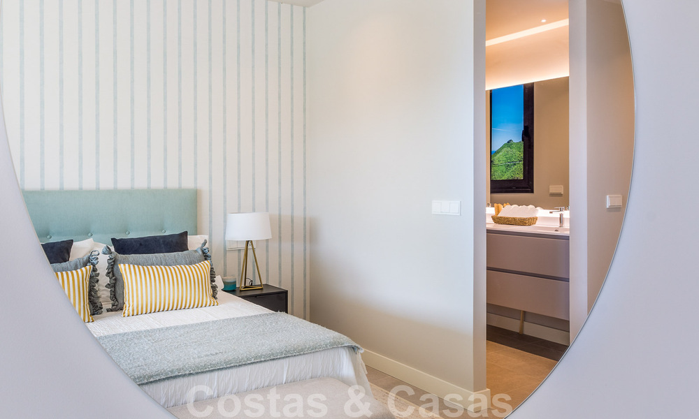 Nouvelle promotion d'appartements de luxe à vendre offrant des vues panoramiques sur la mer et un terrain de golf à Estepona 37437