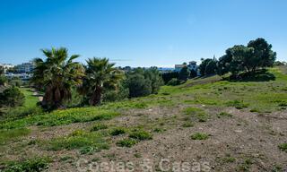 Terrain à vendre dans un complexe de golf avec de belles vues sur la mer - New Golden Mile, Marbella - Estepona 38004 