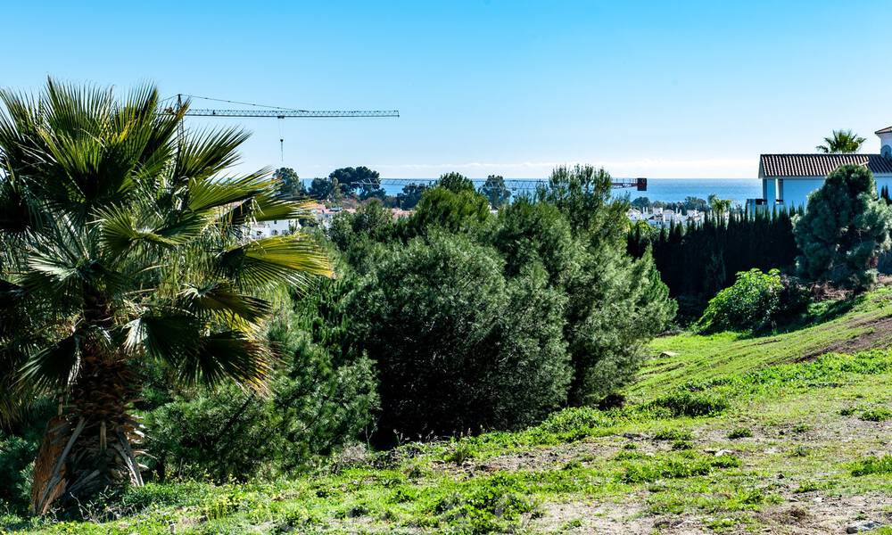 Terrain à vendre dans un complexe de golf avec de belles vues sur la mer - New Golden Mile, Marbella - Estepona 38005