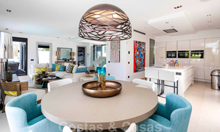 Prêt à emménager, villa moderne de luxe à vendre, première ligne de golf à Benahavis - Marbella 37657 