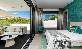 Prêt à emménager, villa moderne de luxe à vendre, première ligne de golf à Benahavis - Marbella 37662 