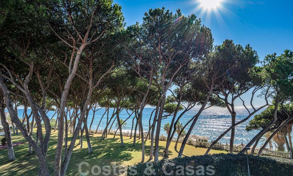 Penthouse de luxe contemporain remis à neuf en front de mer à vendre sur le Golden Mile à Marbella 37678