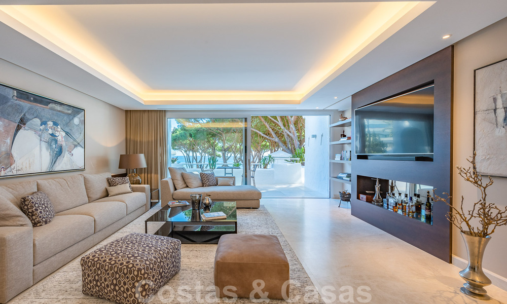 Penthouse de luxe contemporain remis à neuf en front de mer à vendre sur le Golden Mile à Marbella 37685