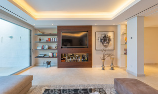 Penthouse de luxe contemporain remis à neuf en front de mer à vendre sur le Golden Mile à Marbella 37687 