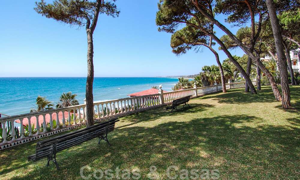 Penthouse de luxe contemporain remis à neuf en front de mer à vendre sur le Golden Mile à Marbella 37709
