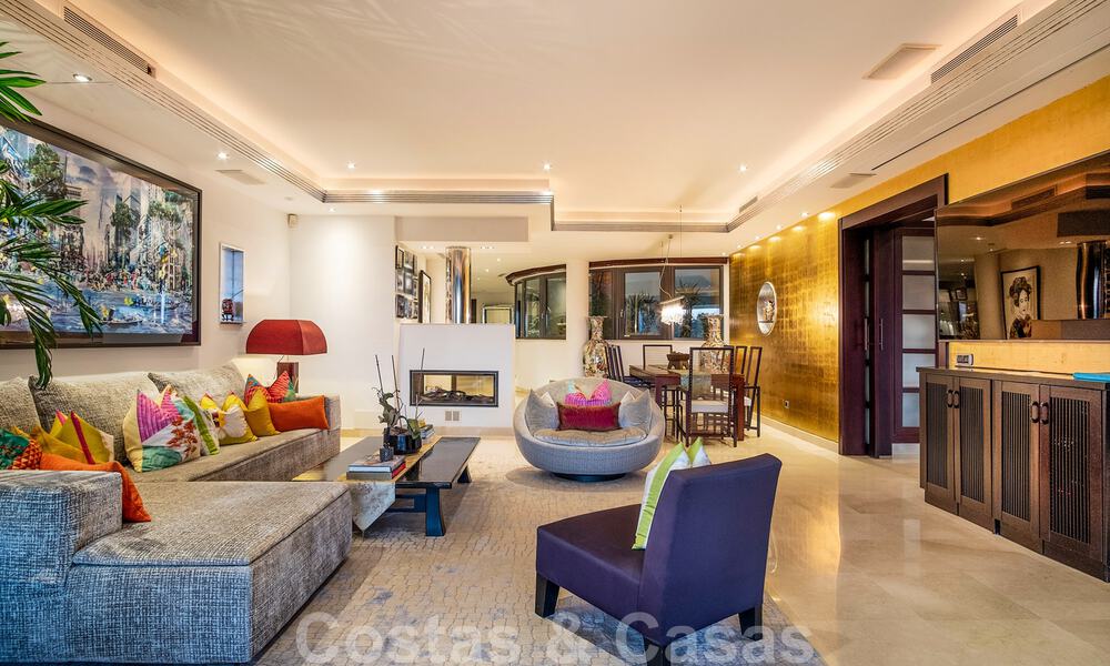 Appartement de luxe en front de mer à vendre avec vue sur la mer à Puerto Banus, Marbella 37712