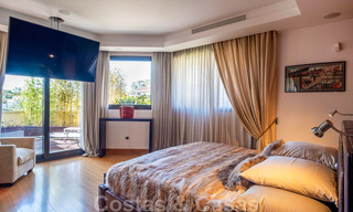 Appartement de luxe en front de mer à vendre avec vue sur la mer à Puerto Banus, Marbella 37720 