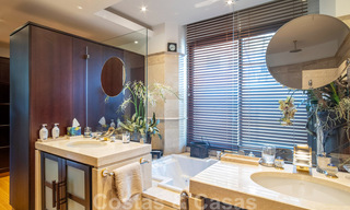 Appartement de luxe en front de mer à vendre avec vue sur la mer à Puerto Banus, Marbella 37722 