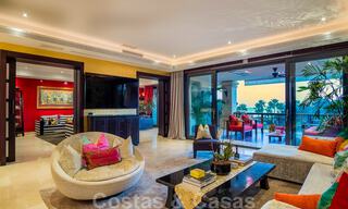 Appartement de luxe en front de mer à vendre avec vue sur la mer à Puerto Banus, Marbella 37740 