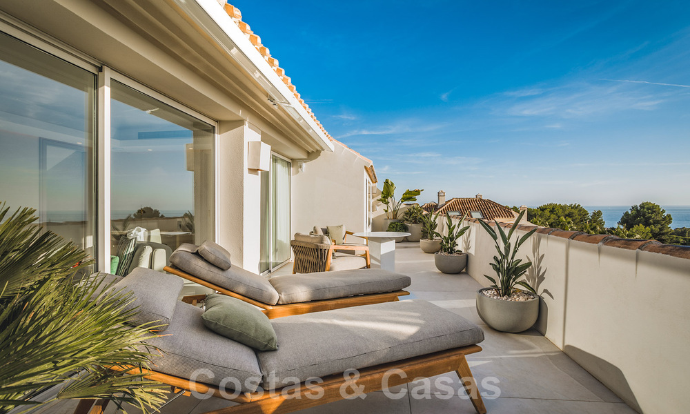 Luxueux penthouse à vendre avec vue sur la mer dans un complexe chic sur le Golden Mile à Marbella 37748