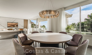 Luxueux penthouse à vendre avec vue sur la mer dans un complexe chic sur le Golden Mile à Marbella 37755 