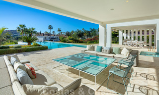 Nouvelle villa de luxe phénoménale et contemporaine à vendre au cœur de la vallée du golf de Nueva Andalucia, à Marbella 37909 