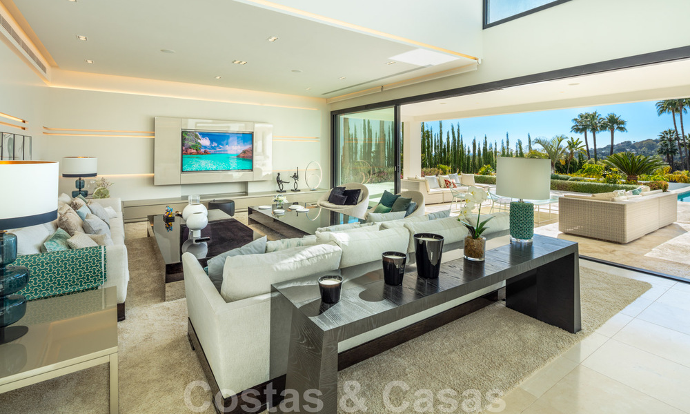 Nouvelle villa de luxe phénoménale et contemporaine à vendre au cœur de la vallée du golf de Nueva Andalucia, à Marbella 37914
