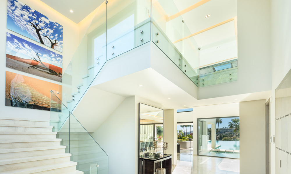 Nouvelle villa de luxe phénoménale et contemporaine à vendre au cœur de la vallée du golf de Nueva Andalucia, à Marbella 37918