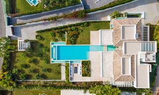 Nouvelle villa de luxe phénoménale et contemporaine à vendre au cœur de la vallée du golf de Nueva Andalucia, à Marbella 37921 