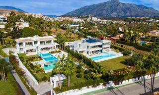 Nouvelle villa de luxe phénoménale et contemporaine à vendre au cœur de la vallée du golf de Nueva Andalucia, à Marbella 37924 