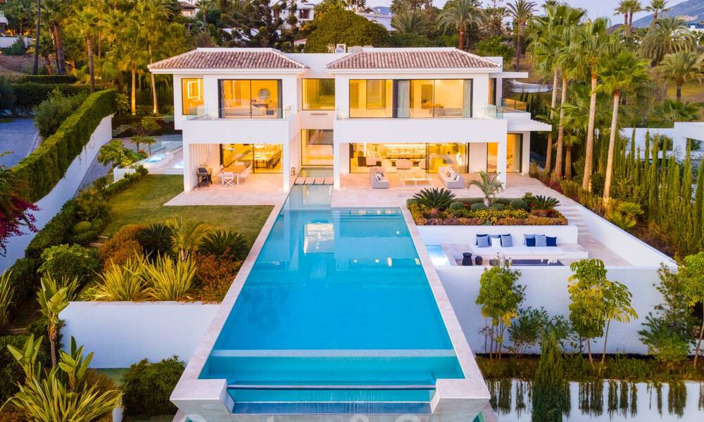 Nouvelle villa de luxe phénoménale et contemporaine à vendre au cœur de la vallée du golf de Nueva Andalucia, à Marbella 37936