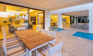 Nouvelle villa de luxe phénoménale et contemporaine à vendre au cœur de la vallée du golf de Nueva Andalucia, à Marbella 37937 