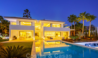 Nouvelle villa de luxe phénoménale et contemporaine à vendre au cœur de la vallée du golf de Nueva Andalucia, à Marbella 37942 