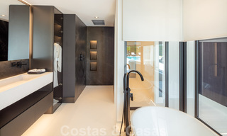 Villa design à vendre dans une oasis de tranquillité et de luxe à Nueva Andalucia, Marbella 37943 