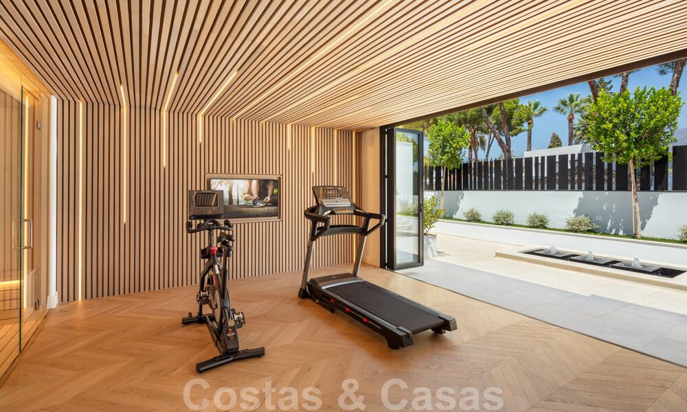 Villa design à vendre dans une oasis de tranquillité et de luxe à Nueva Andalucia, Marbella 37955