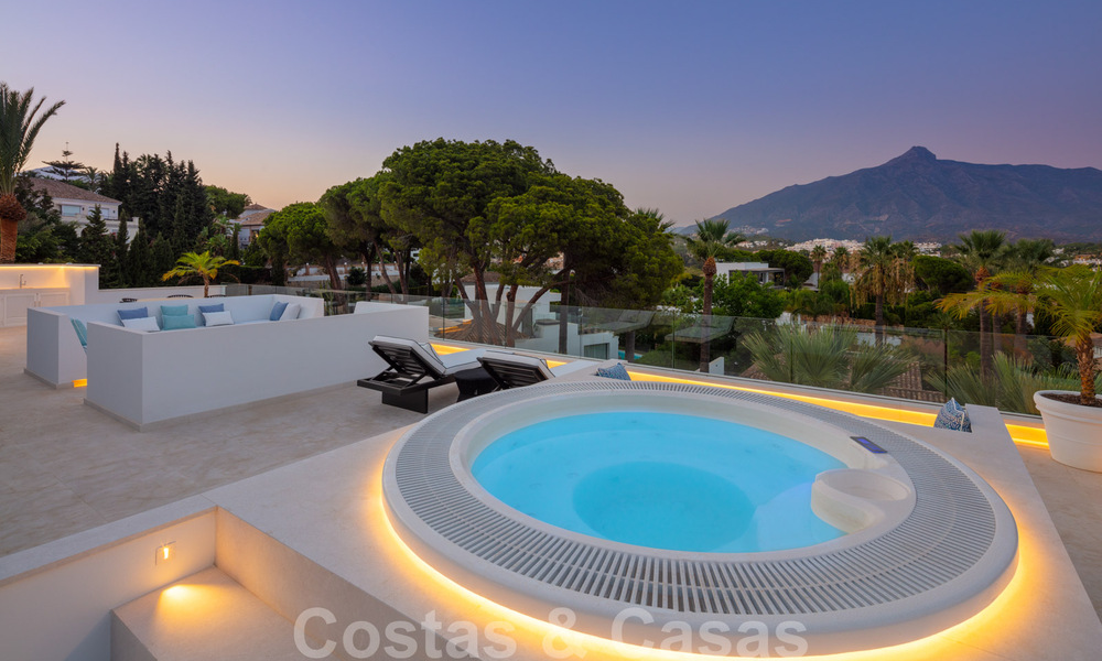 Villa design à vendre dans une oasis de tranquillité et de luxe à Nueva Andalucia, Marbella 37972