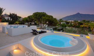 Villa design à vendre dans une oasis de tranquillité et de luxe à Nueva Andalucia, Marbella 37972 