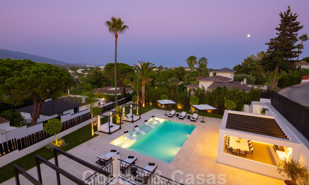 Villa design à vendre dans une oasis de tranquillité et de luxe à Nueva Andalucia, Marbella 37973