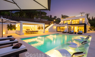 Villa design à vendre dans une oasis de tranquillité et de luxe à Nueva Andalucia, Marbella 37974 