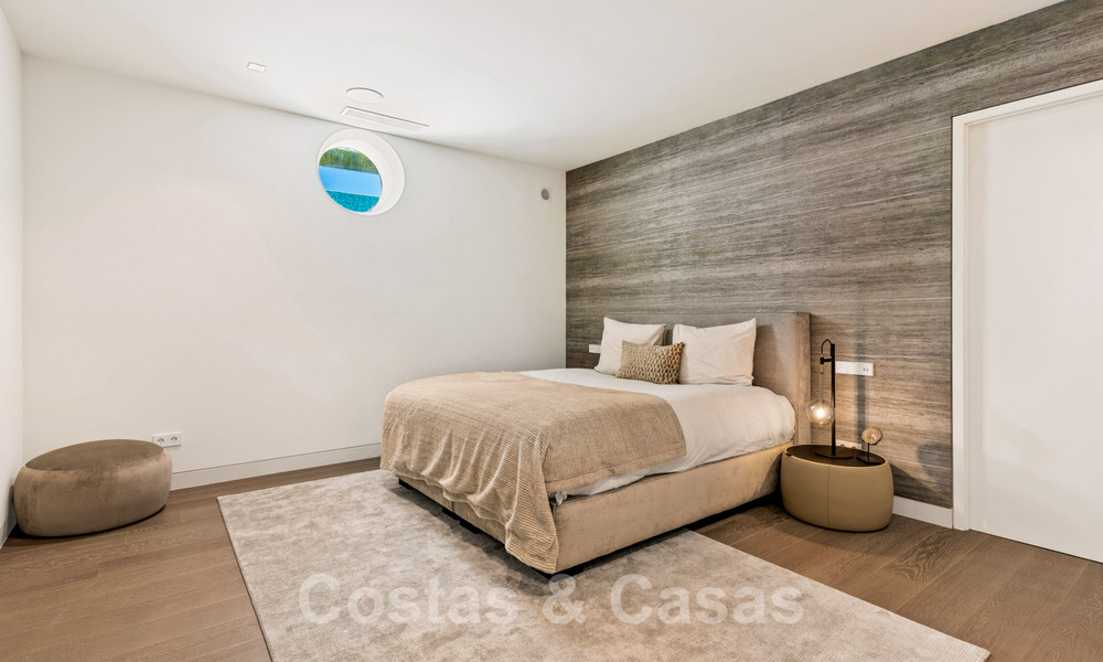 Villa design prête à être emménagée, avec vue magnifique sur le golf, dans une zone de golf prestigieuse à Benahavis - Marbella 38116