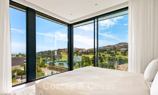 Villa design prête à être emménagée, avec vue magnifique sur le golf, dans une zone de golf prestigieuse à Benahavis - Marbella 38125 
